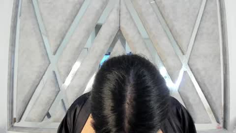 Danna Astrom online show from 02/05/25, 04:48