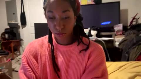 Snapshot of ghastgirlt_t chatting on 12/14/25, 12:16 ghastgirlt_t online show from 12/14/25, 12:16