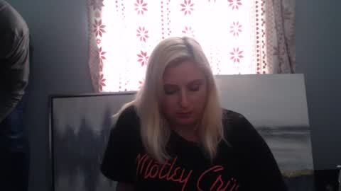 Snapshot of ghettogagginbabygirl chatting on 10/02/25, 06:04 696969 online show from 10/02/25, 06:04
