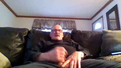 Snapshot of ghost2534 chatting on 02/03/25, 10:21 ghost2534 online show from 02/03/25, 10:21