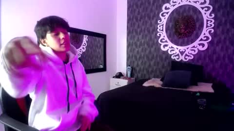 Your Girl  online show from 10/29/25, 02:36