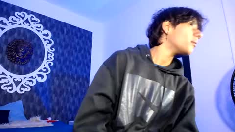 Your Girl  online show from 12/18/25, 09:15