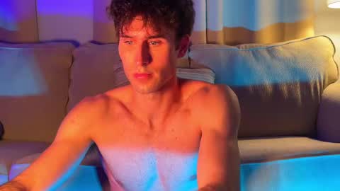 big boy ghost face online show from 10/08/25, 01:14