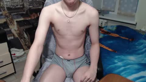 Snapshot of ghostfacefriends chatting on 12/30/24, 04:31 Fedya online show from 12/30/24, 04:31