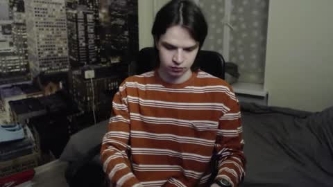 Snapshot of ghostfacefriends chatting on 11/26/25, 05:25 Fedya online show from 11/26/25, 05:25