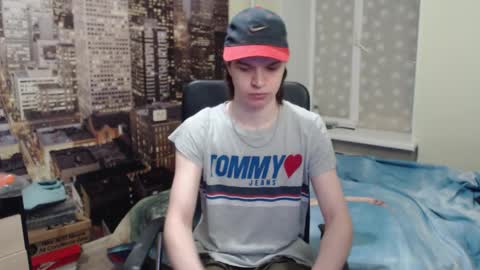 Snapshot of ghostfacefriends chatting on 12/04/25, 11:13 Fedya online show from 12/04/25, 11:13