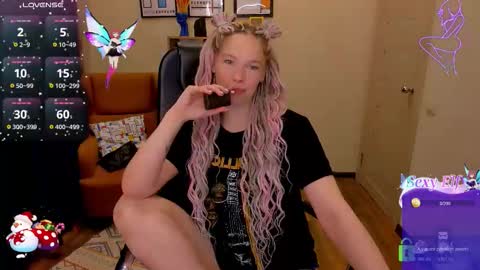 Snapshot of ghostly_temptation chatting on 03/17/26, 08:45 Sweety online show from 03/17/26, 08:45