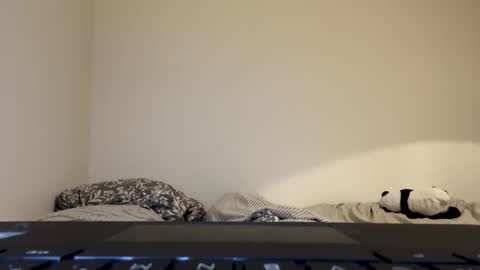 ghostpetal online show from 12/23/25, 12:41