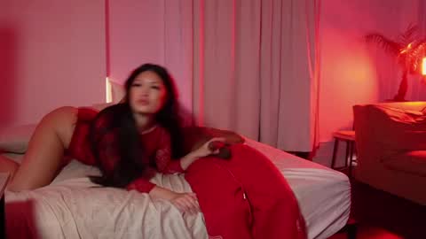 Snapshot of ghostttt96 chatting on 04/11/26, 07:45 Suki Babyy online show from 04/11/26, 07:45