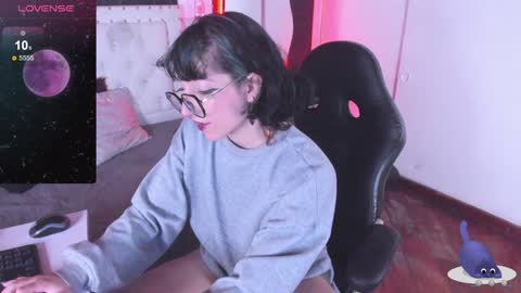 Snapshot of ghosty_doll chatting on 01/11/25, 08:43 Allison  online show from 01/11/25, 08:43