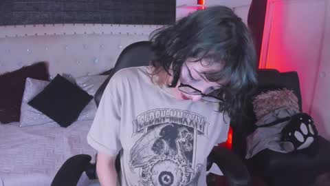 Snapshot of ghosty_doll chatting on 01/18/25, 08:09 Allison  online show from 01/18/25, 08:09