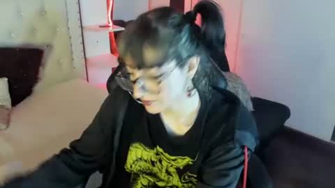 Snapshot of ghosty_doll chatting on 02/08/25, 04:14 Allison  online show from 02/08/25, 04:14