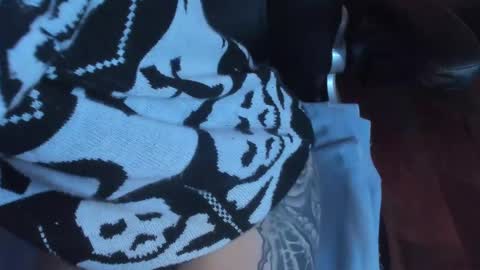 Snapshot of ghosty_doll chatting on 02/11/25, 03:18 Allison  online show from 02/11/25, 03:18