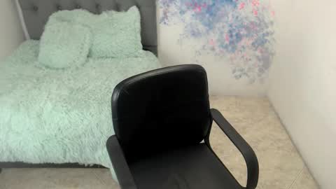 Snapshot of gia_atm chatting on 02/05/25, 07:10 Gia atm online show from 02/05/25, 07:10