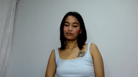 Gia Lee online show from 09/28/25, 03:01