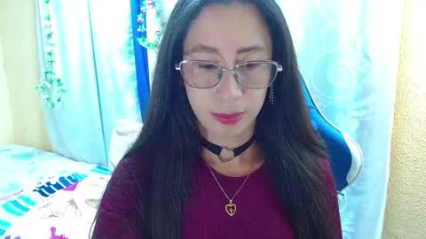 Snapshot of gia_leinn chatting on 10/18/25, 10:54 Gia  online show from 10/18/25, 10:54