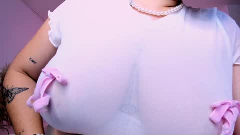 Gia lowry online show from 01/29/25, 09:23