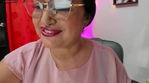 nahomi online show from 12/21/25, 10:06