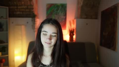 Gia Paige18 online show from 03/10/25, 08:04