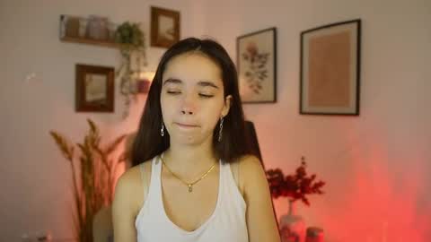 Gia Paige18 online show from 10/01/25, 12:55