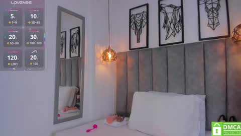 Snapshot of gia_scott chatting on 10/05/25, 09:45 Darlliny online show from 10/05/25, 09:45