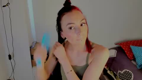 GIA WHITE Independet  online show from 11/07/25, 05:24