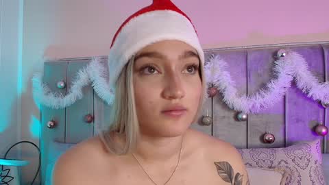 Gia online show from 12/23/24, 02:28