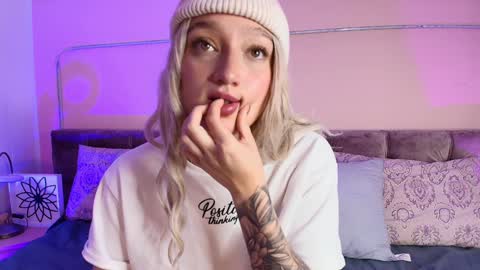 Gia online show from 01/27/25, 02:24