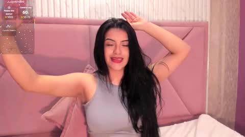 Snapshot of giablaze_ chatting on 10/29/25, 03:53 I am gia online show from 10/29/25, 03:53