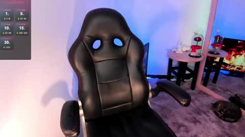 Snapshot of giabrook chatting on 12/06/24, 06:06 Gia online show from 12/06/24, 06:06