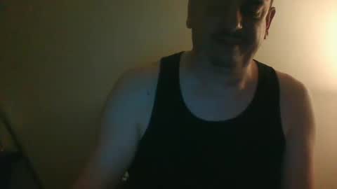 Snapshot of giaco1982 chatting on 01/29/25, 05:09 samuel online show from 01/29/25, 05:09