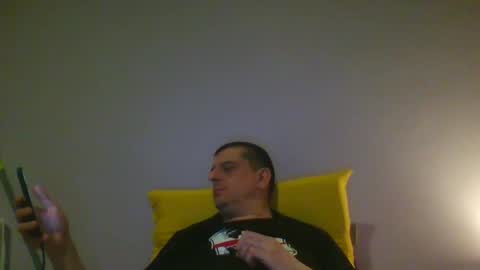 Snapshot of giaco1982 chatting on 03/28/26, 08:25 samuel online show from 03/28/26, 08:25