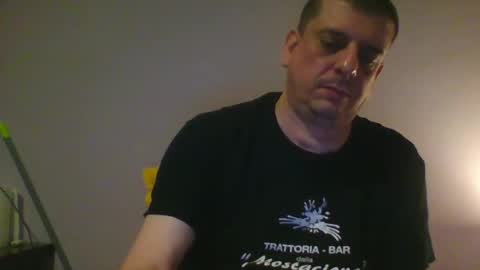 Snapshot of giaco1982 chatting on 03/29/26, 04:23 samuel online show from 03/29/26, 04:23