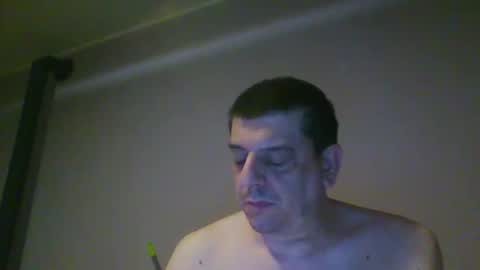 Snapshot of giaco1982 chatting on 04/22/26, 11:01 samuel online show from 04/22/26, 11:01