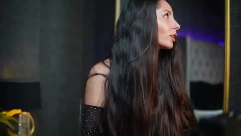  Gia  online show from 11/01/25, 08:55