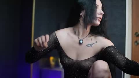 Snapshot of giaeasyice chatting on 12/02/25, 09:10 Gia online show from 12/02/25, 09:10