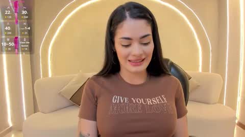 Gia Ferrera online show from 11/18/25, 02:50