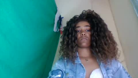 Snapshot of gialbloody chatting on 07/13/26, 01:03 gialbloody online show from 07/13/26, 01:03