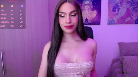 Gia Mint  online show from 06/06/26, 03:00