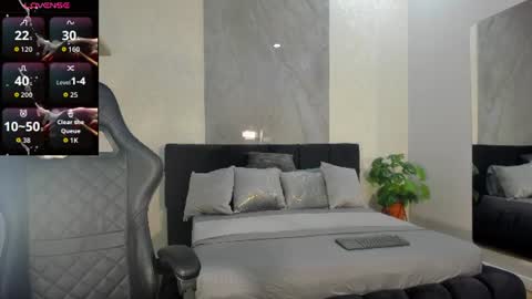 Snapshot of gian_rossii chatting on 07/06/26, 11:07 GIAN online show from 07/06/26, 11:07