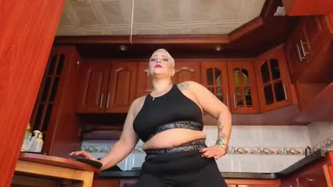   online show from 09/12/25, 01:22