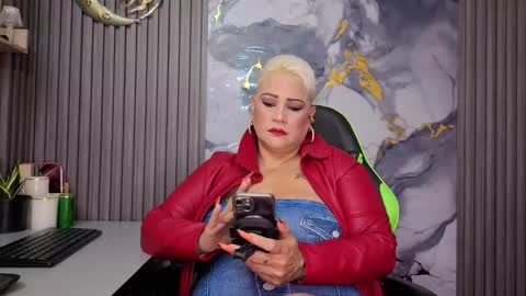   online show from 03/28/26, 10:15