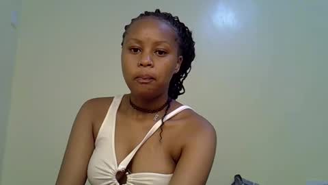 Snapshot of gianna_012 chatting on 09/20/25, 04:02 ENNY online show from 09/20/25, 04:02