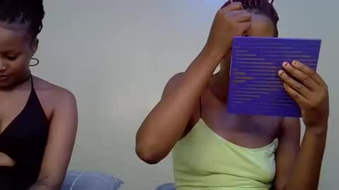 Snapshot of gianna_012 chatting on 09/23/25, 02:42 ENNY online show from 09/23/25, 02:42