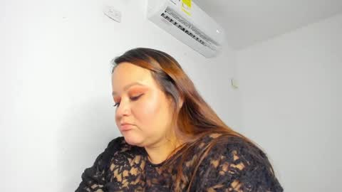 Gianna online show from 02/06/25, 12:43