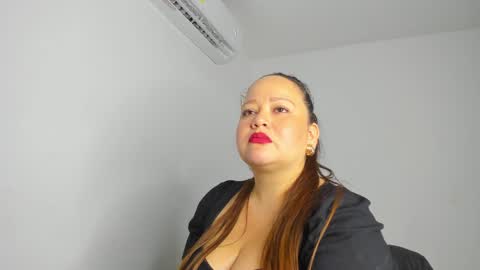 Gianna online show from 02/07/25, 11:13