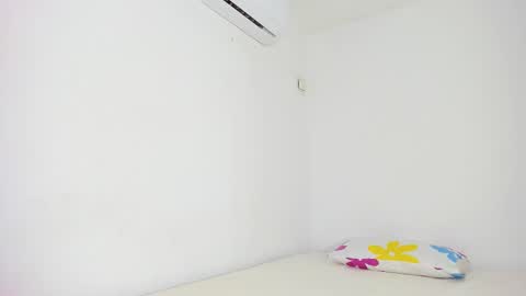 Gianna online show from 02/12/25, 09:22