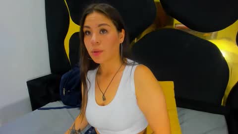 GiannaJohnson online show from 11/29/25, 03:09