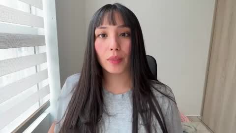 Snapshot of giannalee_ chatting on 04/14/26, 07:09 Gianna Lee online show from 04/14/26, 07:09