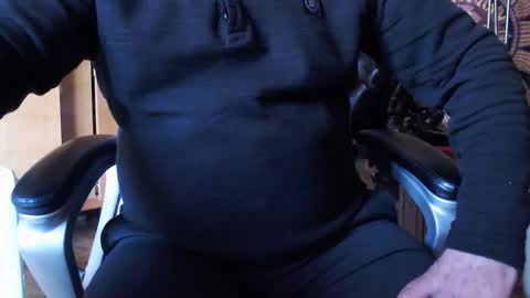 Gianni9000000 online show from 04/14/26, 11:49